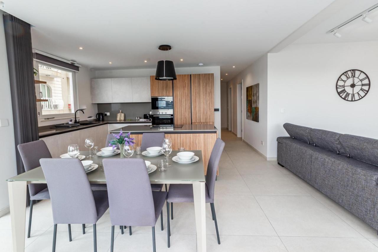Seafront Luxury Apartment セント・ポールズ・ベイ エクステリア 写真