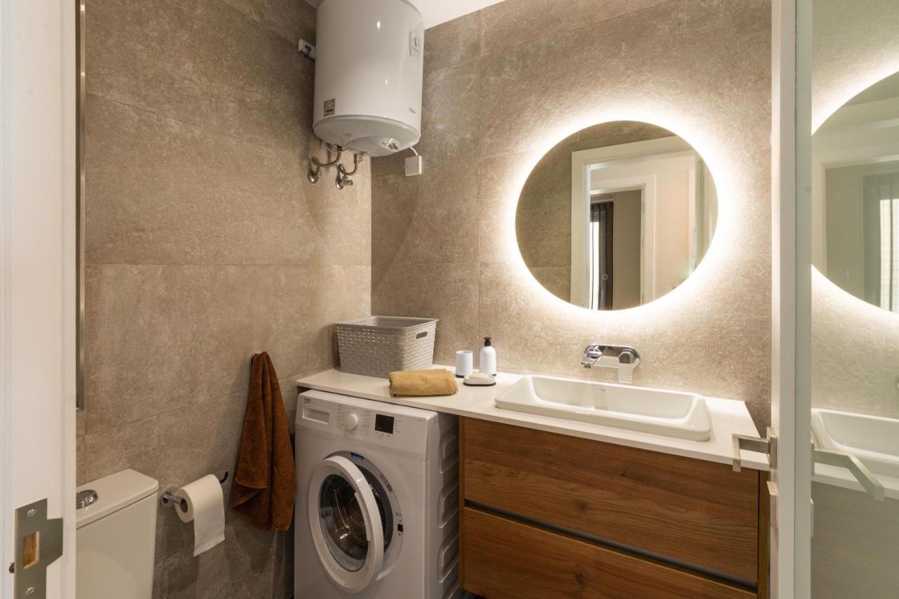 Seafront Luxury Apartment セント・ポールズ・ベイ エクステリア 写真